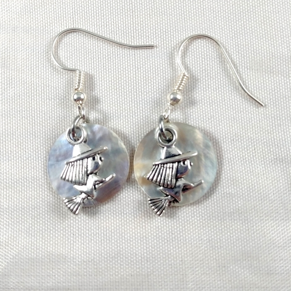 Halloween earrings Witch flying moon pearlescent - Picture 2 of 6